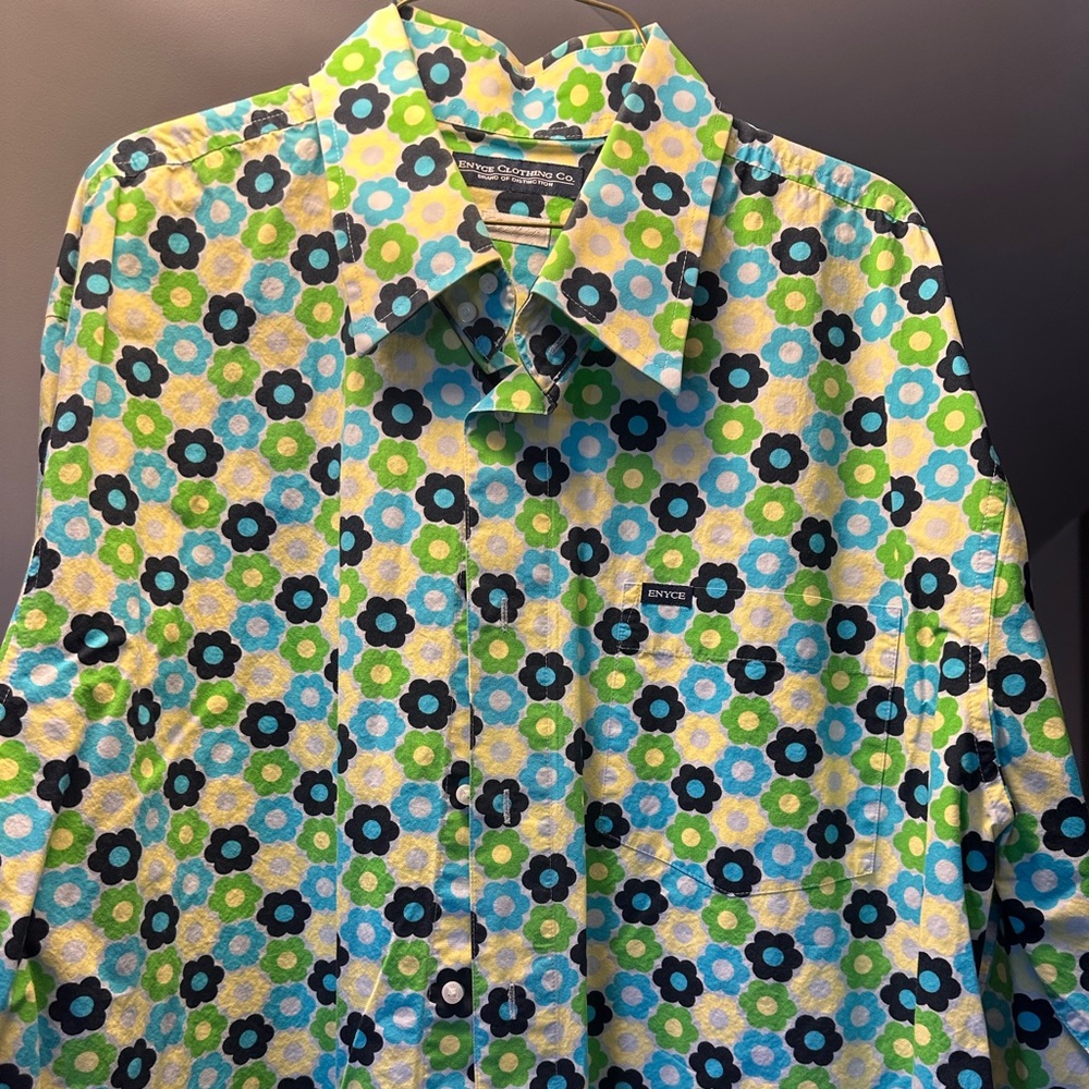 Men’s Enyce Clothing Co dress shirt in a size extra extra large.